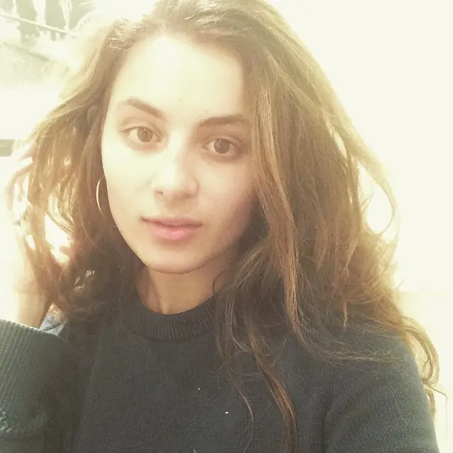 Conoce a la hija de Mr. Bean ¿Le das?