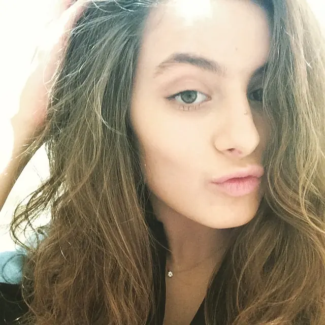 Conoce a la hija de Mr. Bean ¿Le das?