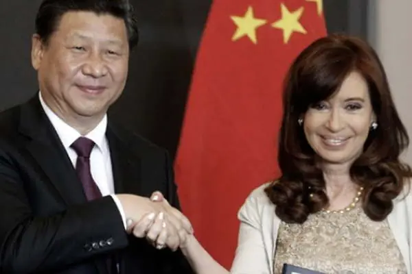 Cristina Kirchner le entregó soberanía a China