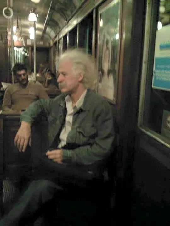 Famosos en los colectivos!! (parecidos)