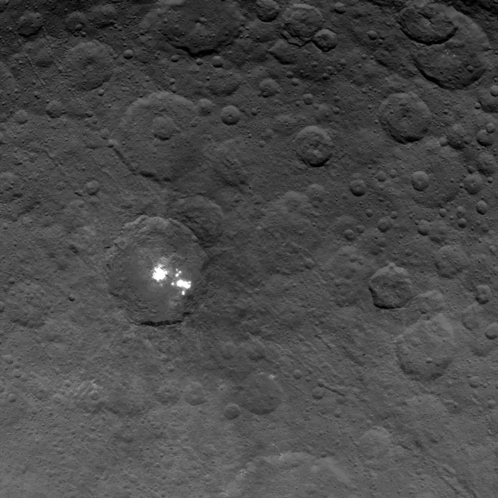 Las manchas de Ceres mas brillantes que nunca