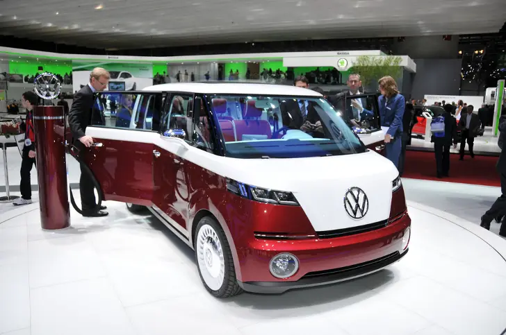 (Vídeo) Volkswagen Combi Eléctrica 2017 | Motor Evolution