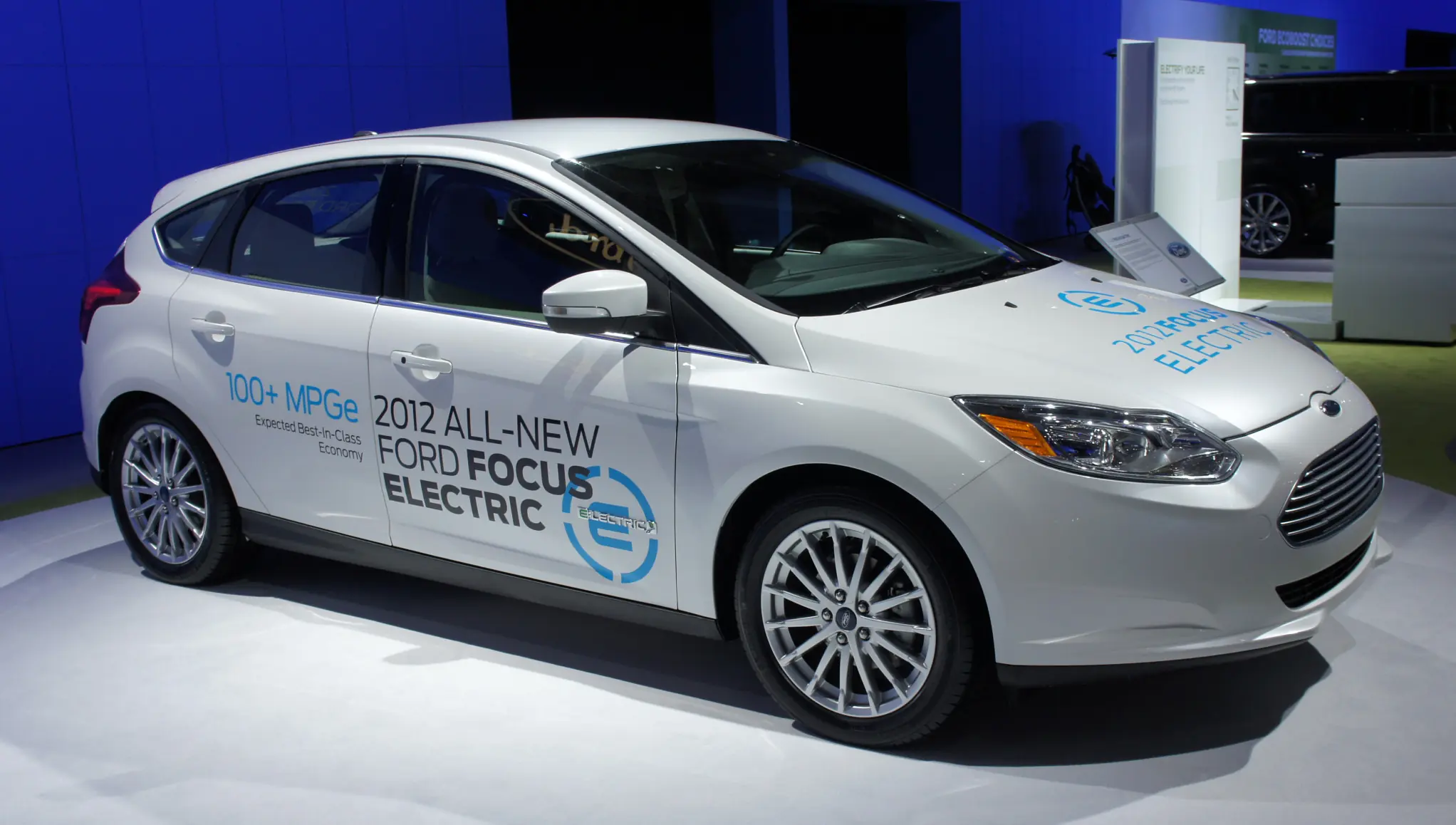(Video) Ford Focus Electric 2016 | Motor Evolution (Video) Ford Focus Electric 2016 | Motor Evolution