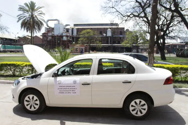 Vuelve la alconafta: primer taxi argentino con bioetanol