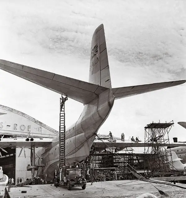 saunders roe