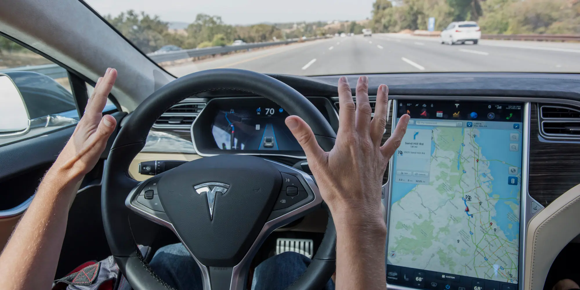 Primera muerte a bordo de un Tesla con piloto automático
