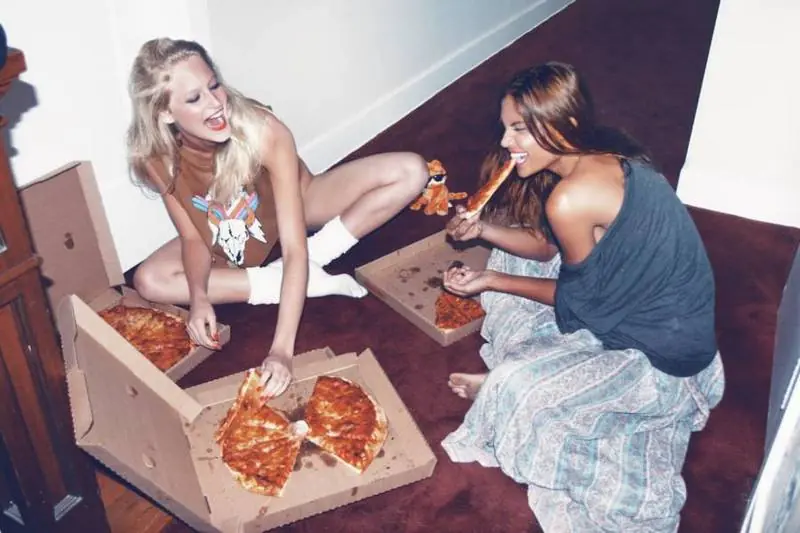 20 Cosas que sólo las chicas que aman comer entenderan