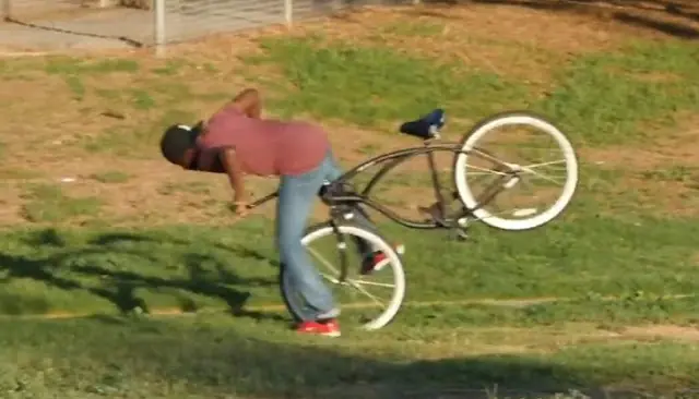 Broma a ladrones de bicicletas