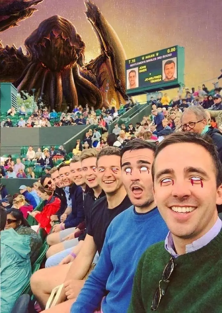 8 amigos se sacaron una selfie, pero Internet los destruyó 8 amigos se sacaron una selfie, pero Internet los destruyó