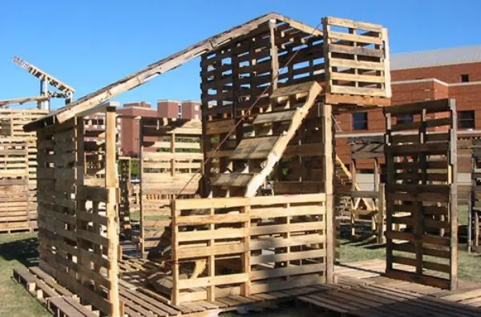 Como construir una casa con palets en un sólo día