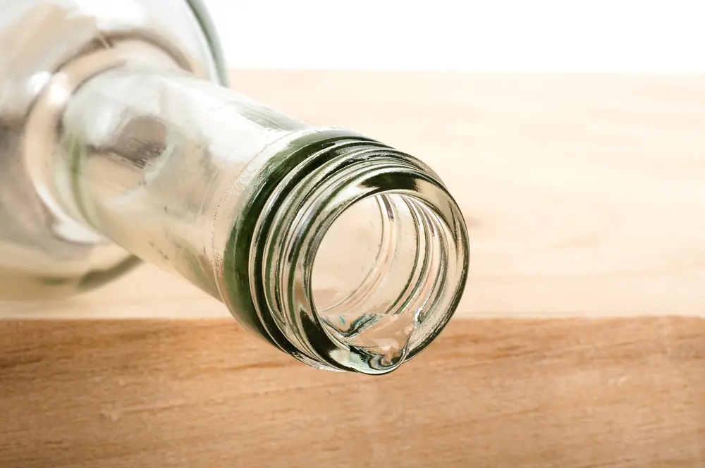 11 cosas que le pasan a tu cuerpo si no bebes agua a menudo