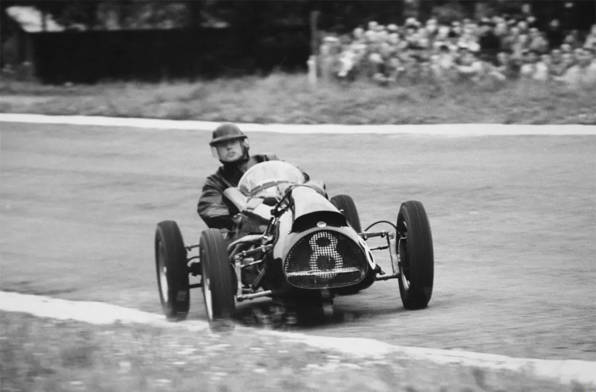 1952