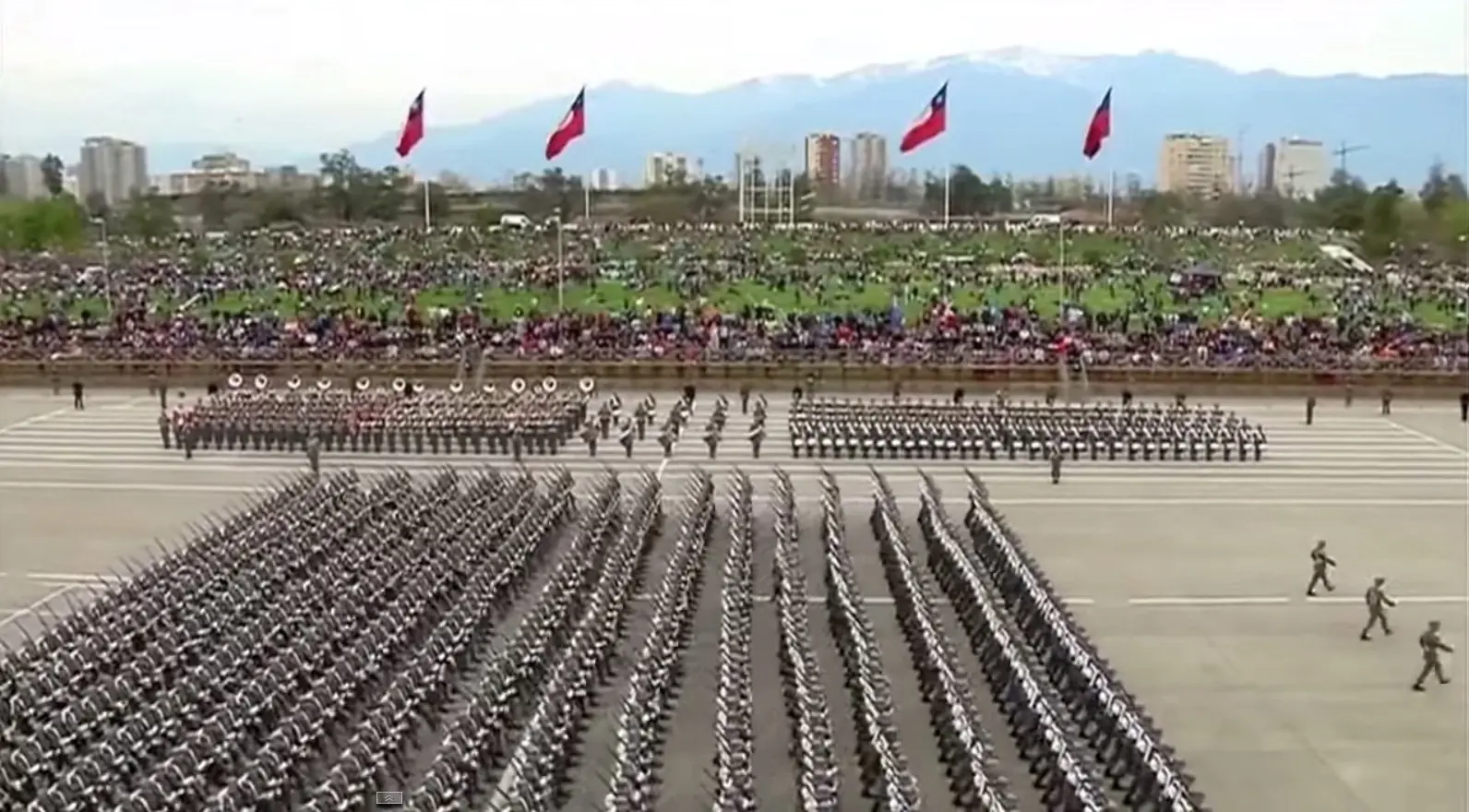 El mejor desfile militar de Chile y Latinoamerica