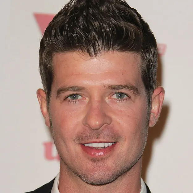 12 Celebridades Que Lucen Exactamente Igual A Sus Padres