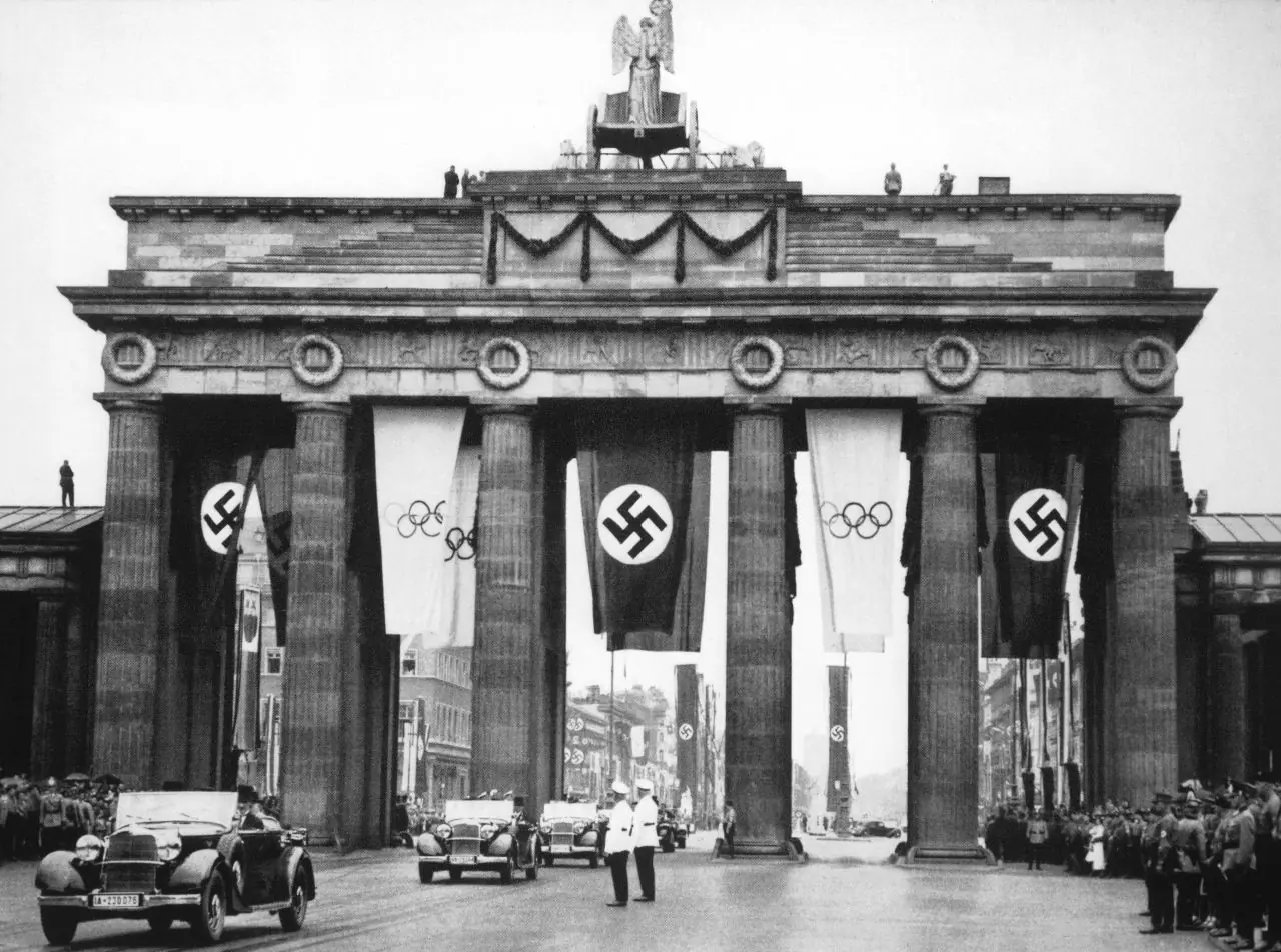 1936 1936
