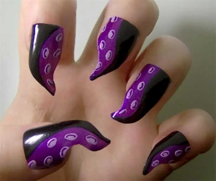 14 Asquerosos diseños de uñas que te producirán más náuseas