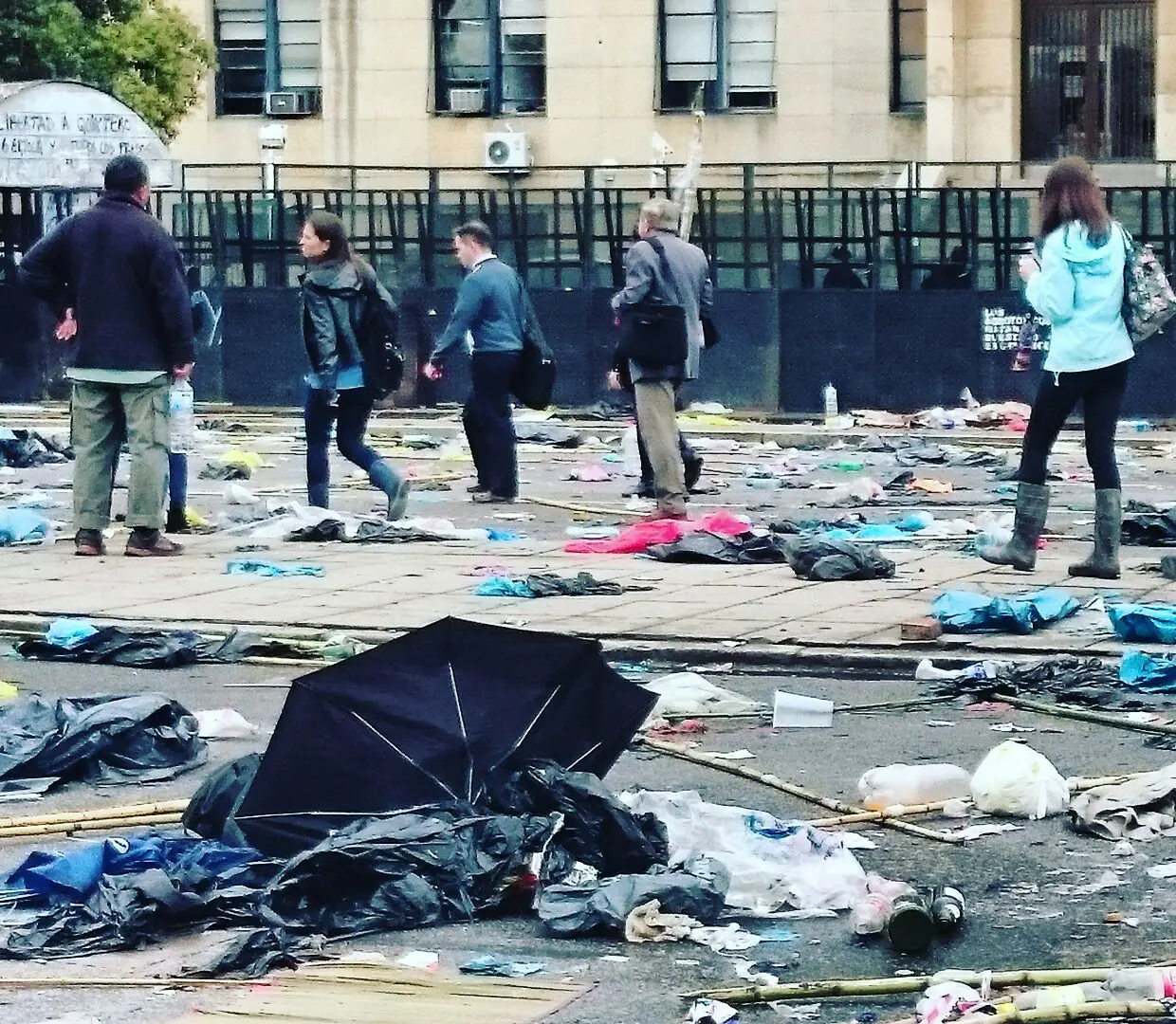 Despues del discurso de la jefa asi quedo