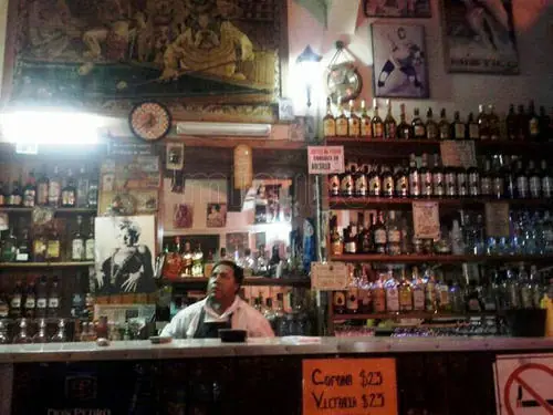 El Folclor de Las Cantinas Clásicas de Querétaro