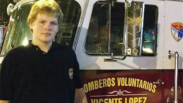 Bombero V. y Futuro cirujano de 19 años