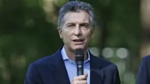Si les decía todo lo que iba a hacer, votaban por... Macri