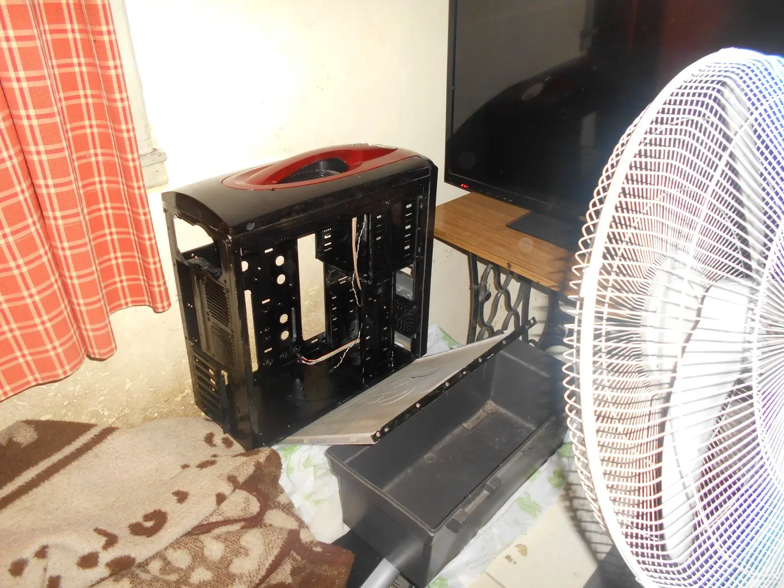 Tunnié full gamer un viejo gabinete de pc re feo
