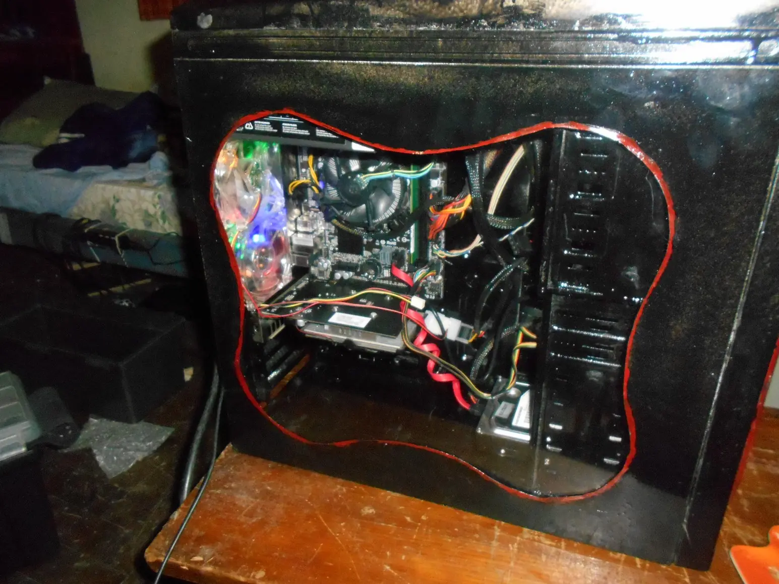 Tunnié full gamer un viejo gabinete de pc re feo