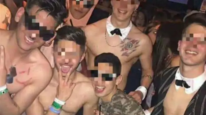 Argentinos disfrazados de nazis se pelean con judios