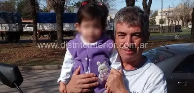 murió degollado por un alambre colocado en un camino