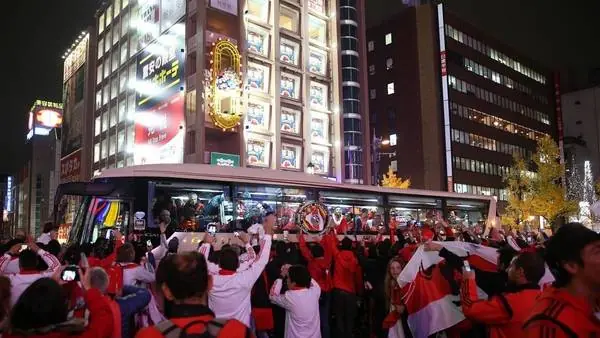 Banderazo de river en Osaka