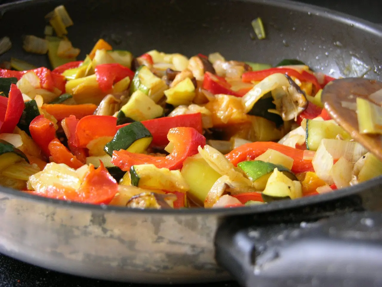 11 Cosas Que Has Estado Haciendo Mal En La Cocina 11 Cosas Que Has Estado Haciendo Mal En La Cocina