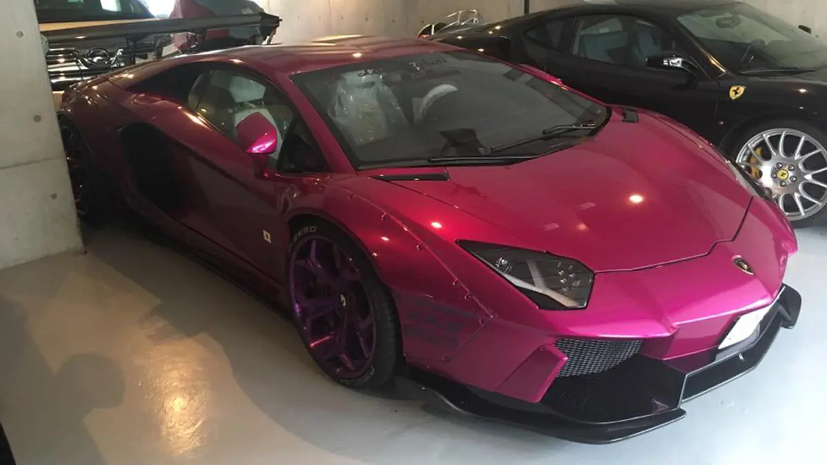 Liberty Walk modifica al Lamborghini Aventador