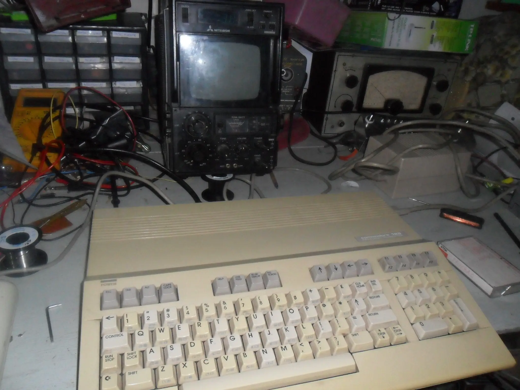Tengo una Commodore 128 y te la muestro
