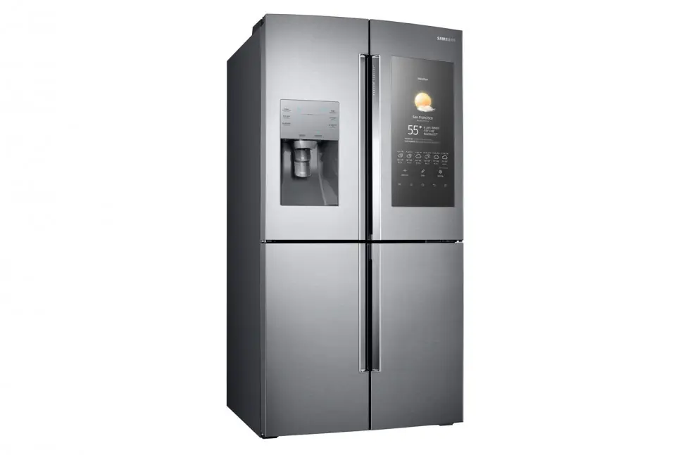 Presenta LG refrigerador con pantalla touch y Windows 10