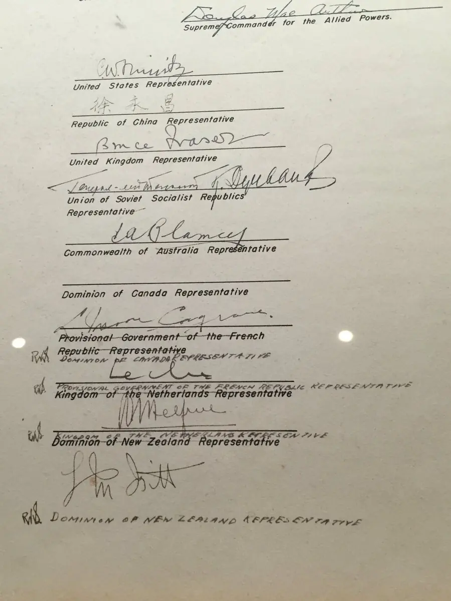 Por Canadá, la rendición de Japón está llena de borrones