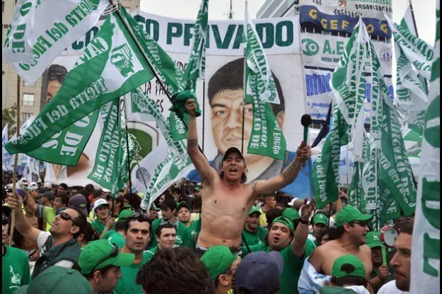 Le cerré el culo a un remisero K y te lo cuento, pásate papu
