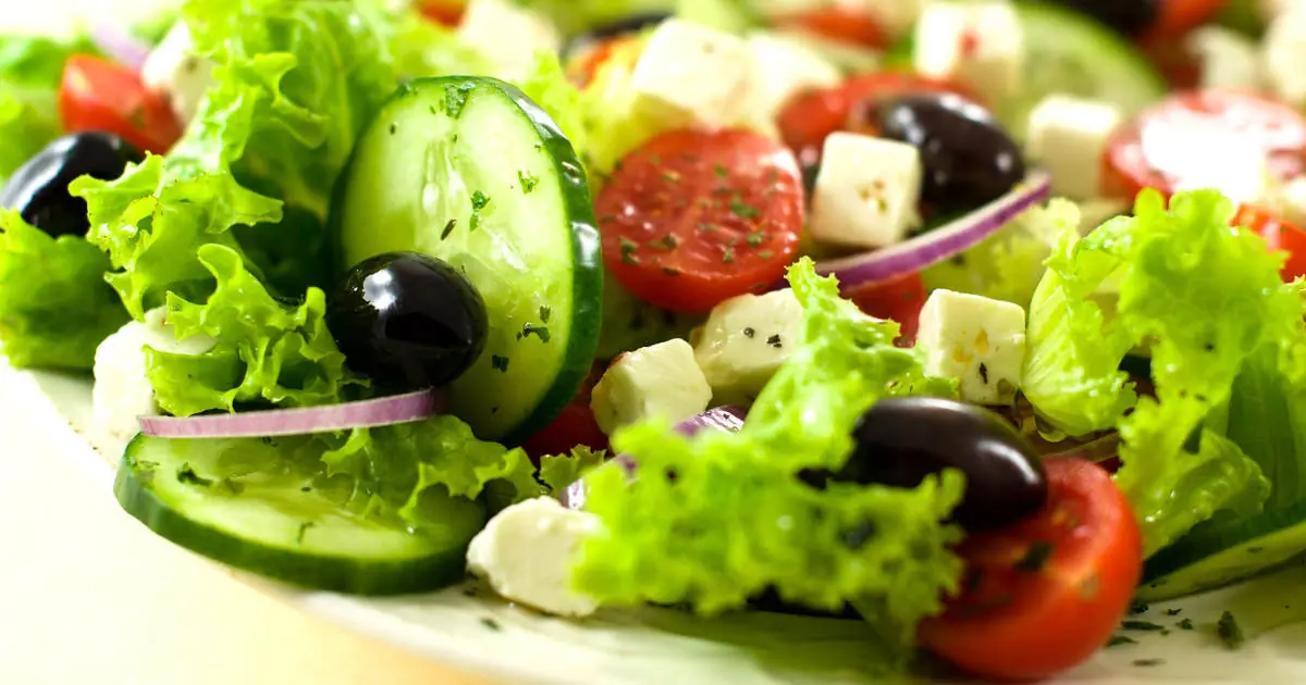 Ensalada para desinflamar el vientre y limpiar el organismo