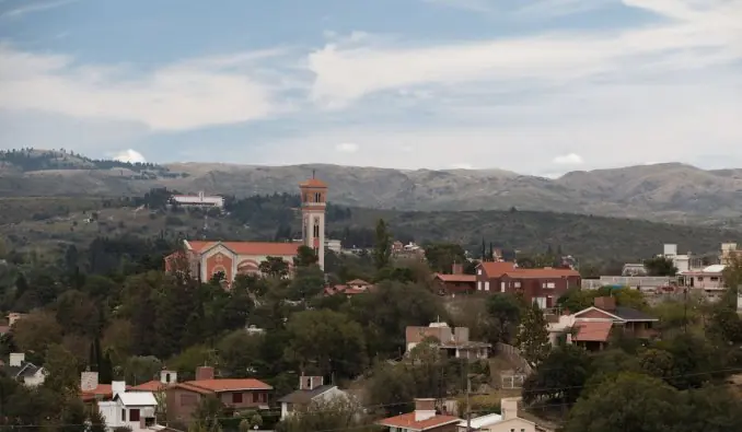 Casi 980 mil turistas se movilizarán por el país...