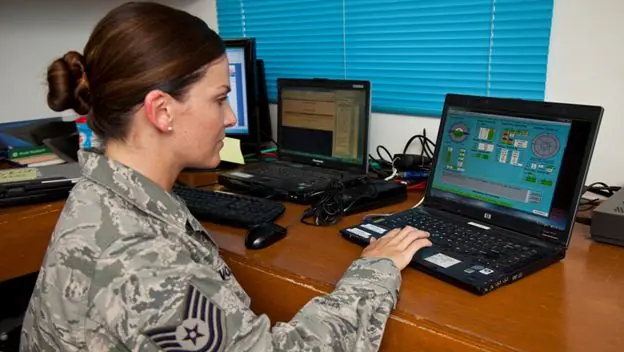 La Fuerza Aérea de EEUU renovará sus equipos con Windows 10