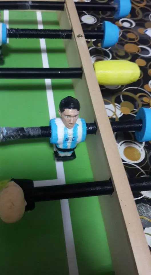 Hice un metegol con jugadores reales