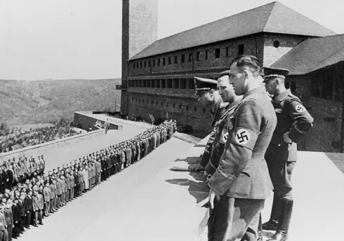 Hitler fue el mejor presidente que existió y te lo muestro