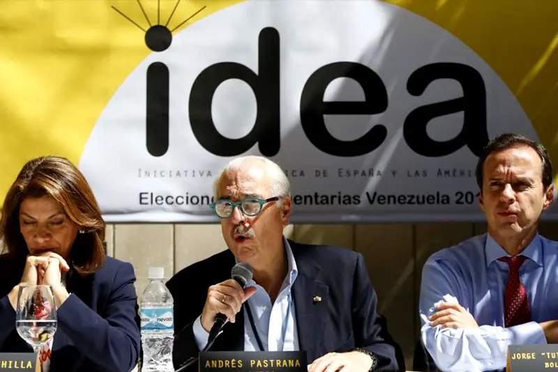 Vzla: Expresidentes denuncia ruptua del orden democratico