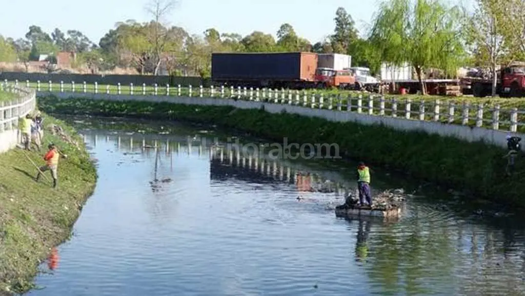 encuentran 8 cadáveres en arroyo - Quilmes