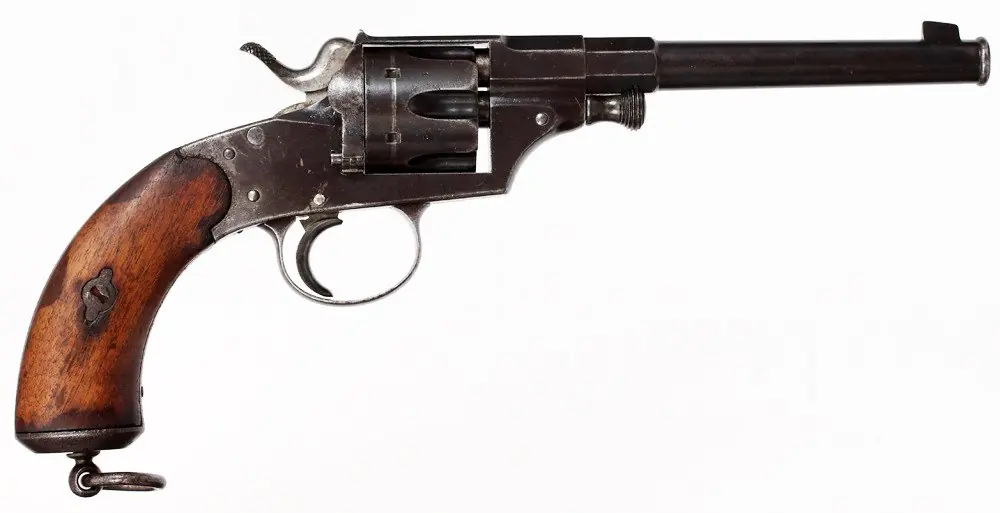 13 armas