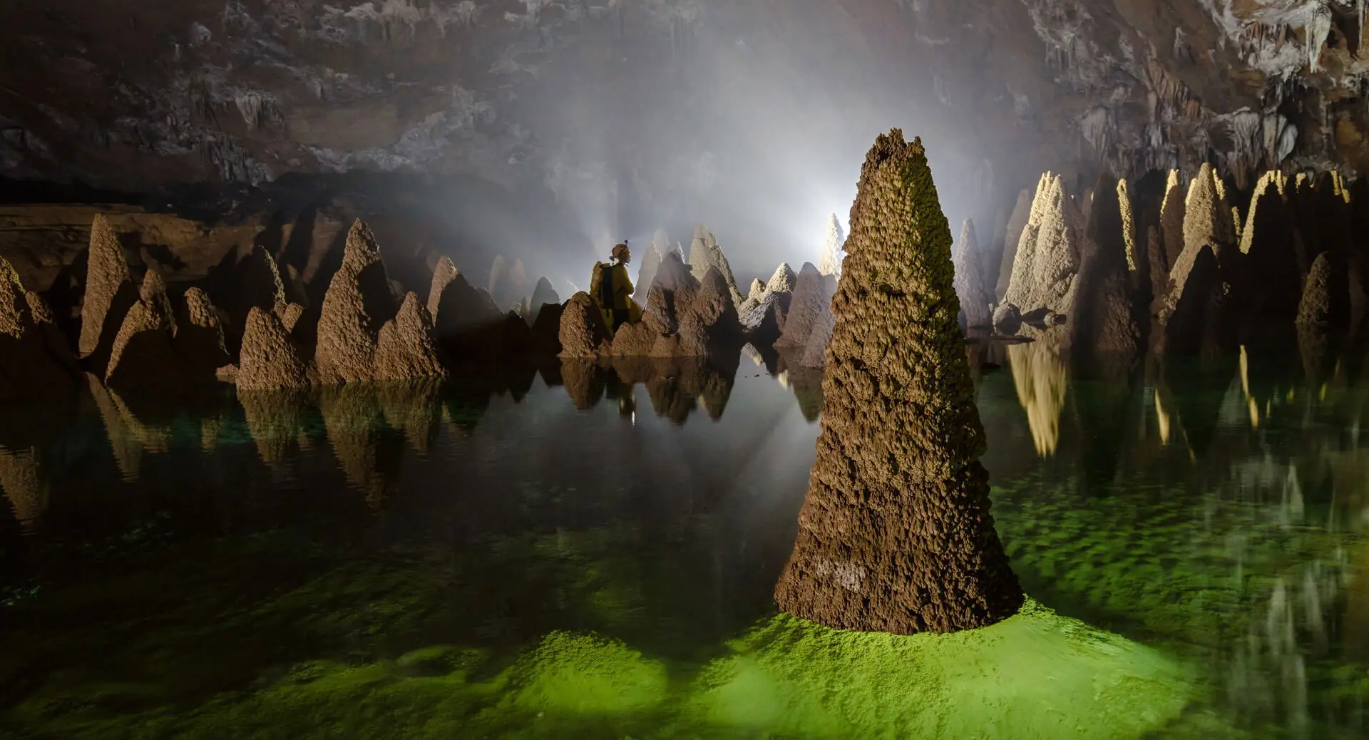 La Cueva más Grande del Mundo Increíbles Imágenes La Cueva más Grande del Mundo Increíbles Imágenes