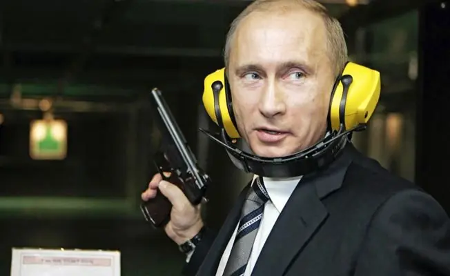 Vladimir Putin el Chuck Norris de los presidentes