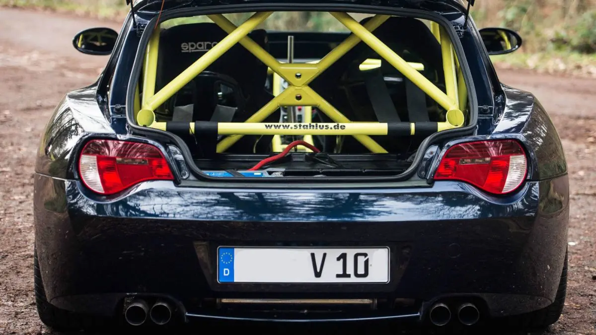 Bmw Z4 con motor v10 de 8.3L de 550cv y 750nm de par