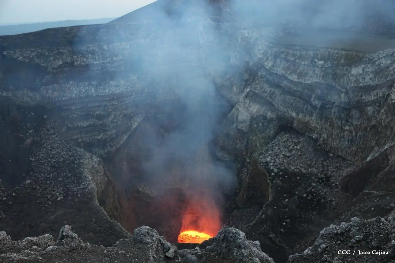 lago de lava