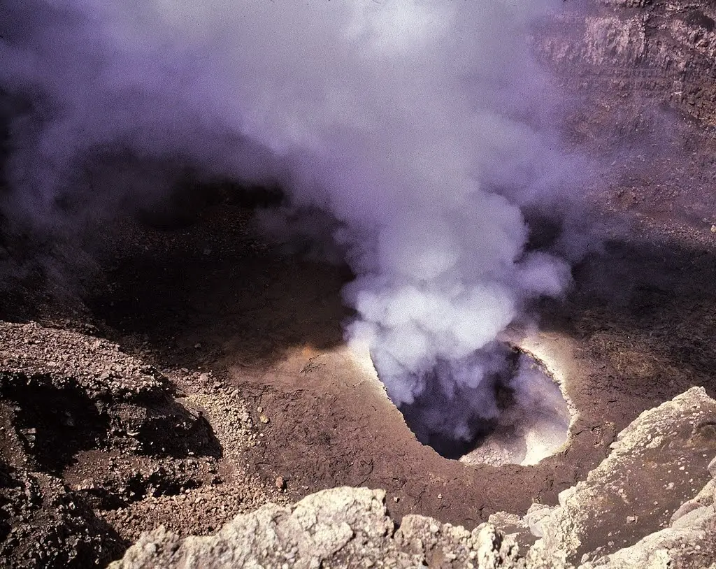 lago de lava