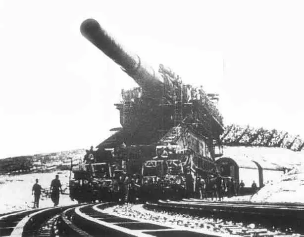 El cañón Nazi más grande de la historia (800mm) El cañón Nazi más grande de la historia (800mm)