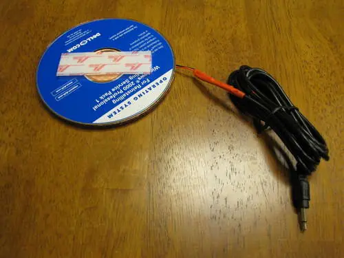 Como hacer un interruptor con un CD